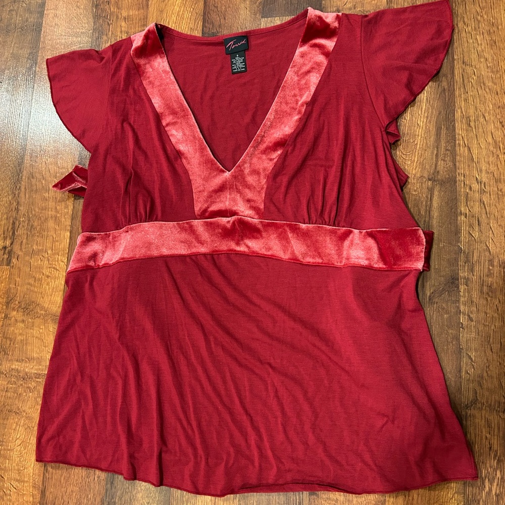 Torrid Red V-Neck women’s blouse Size 3X